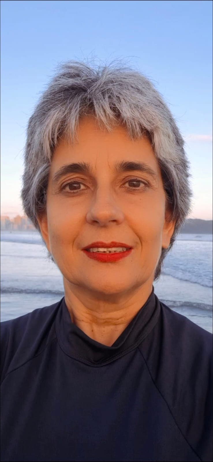 Sandrä Costa — Terapeuta Holística